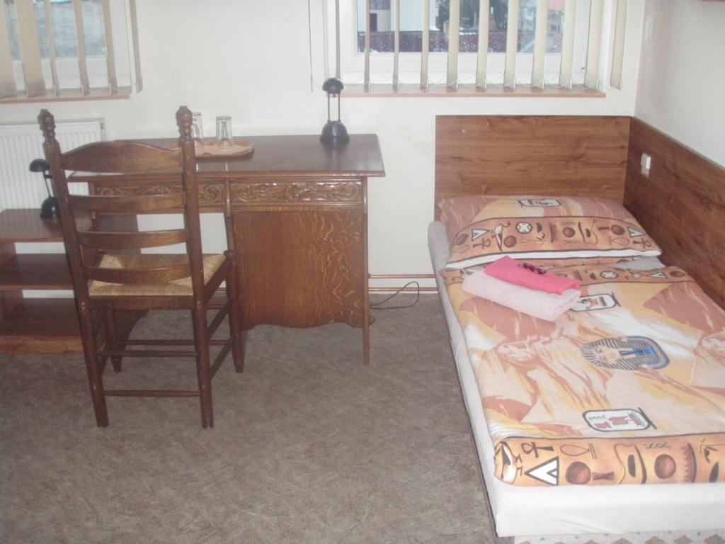 Zlaty Kriz Hotel Trebic Room photo